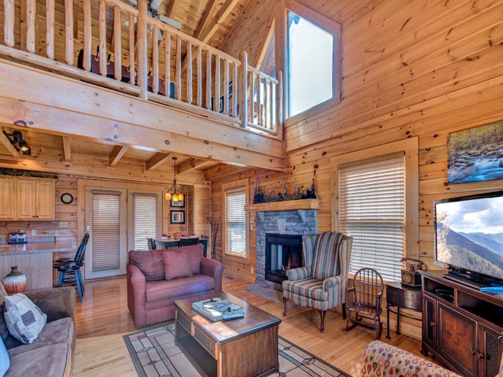 Misty Mountain Hideaway, 3 Bedrooms, Sleeps 10, Pool Access, Wifi Pigeon Forge Eksteriør billede