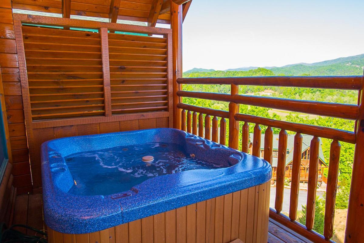 Misty Mountain Hideaway, 3 Bedrooms, Sleeps 10, Pool Access, Wifi Pigeon Forge Eksteriør billede