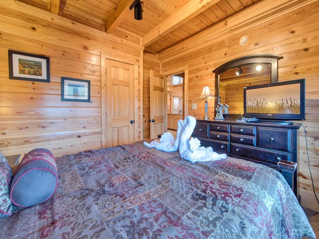 Misty Mountain Hideaway, 3 Bedrooms, Sleeps 10, Pool Access, Wifi Pigeon Forge Eksteriør billede